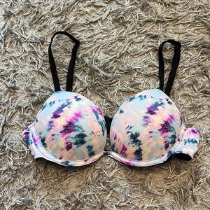 Victorias Secret PINK Push Up Bra 32A